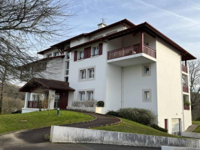 Charmant T2 à Cambo-les-Bains : Terrasse, Parking, Internet - FR-1-495-76